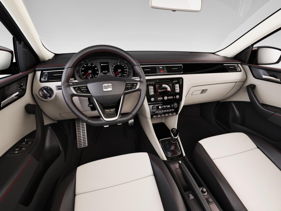  Seat Toledo Concept 2012 года  (фото 4 из 9)